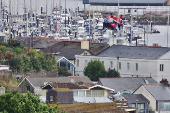 18 July 2023 - 09:20:27
Coming in over the rooftops (only as seen from our viewpoint), it's a clear run from the river to the park.
---------------
Devon Air Ambulance G-DAAS in Dartmouth